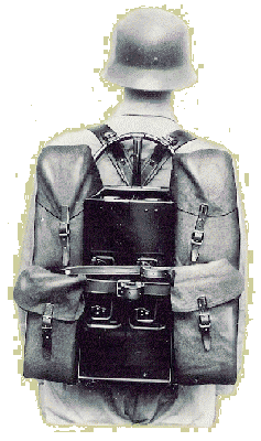Nosič munice s párem schránek na nábojový pás